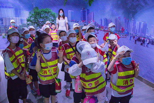 VR臺風館體驗設備